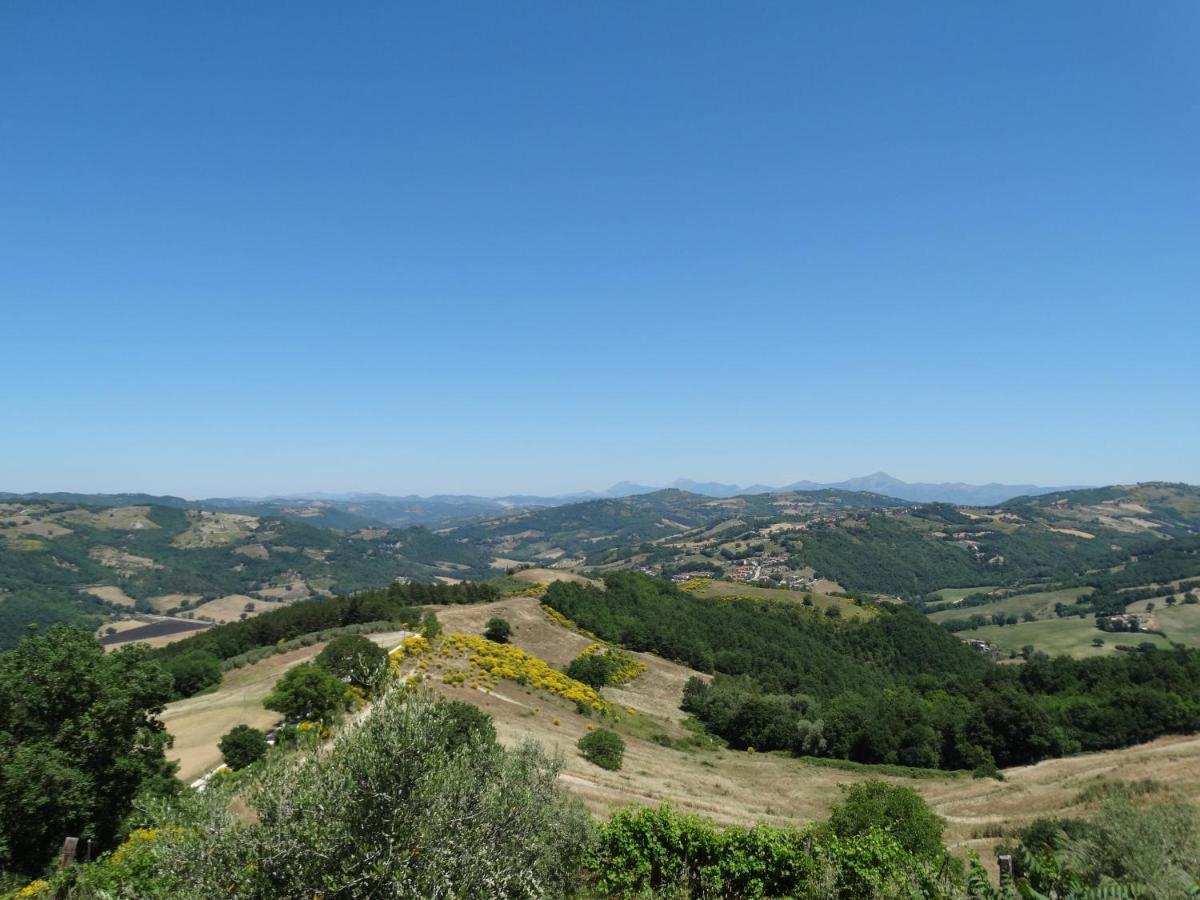 Agriturismo La Terrazza Valfabbrica Εξωτερικό φωτογραφία