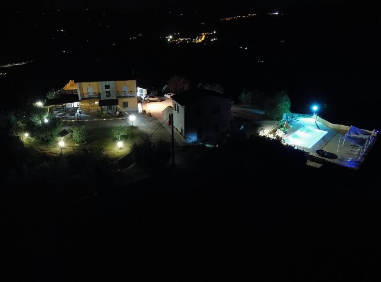 Agriturismo La Terrazza Valfabbrica Εξωτερικό φωτογραφία